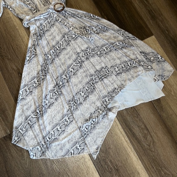 ASOS Asymmetrical Dress 🖤 - Picture 10 of 13